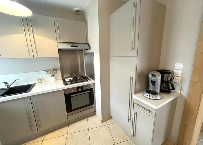 Proche Foret Et A - Fr-1-22-381 *