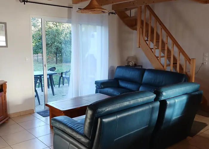 Proche Forêt Et à - Fr-1-22-381 Hébergement de vacances *