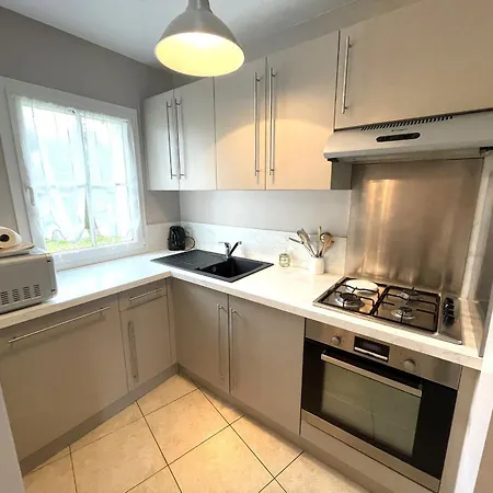 Proche Forêt Et à - Fr-1-22-381 *